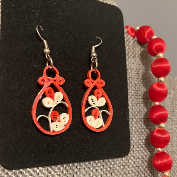 One of a Kind Earring/Necklace Combo - Picture 4 of 5